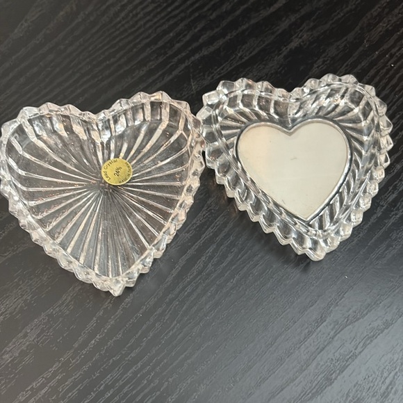 Heart-Shaped Lead Crystal Trinket with Gold Accent “I Love You” Engraving - Picture 2 of 7